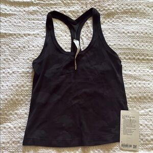 BNWT! Lululemon Cool Racerback Short *Nulu
Heritage 365 Camo Deep Coal